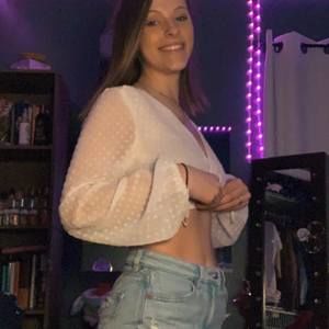 Meet your Posher, Carley